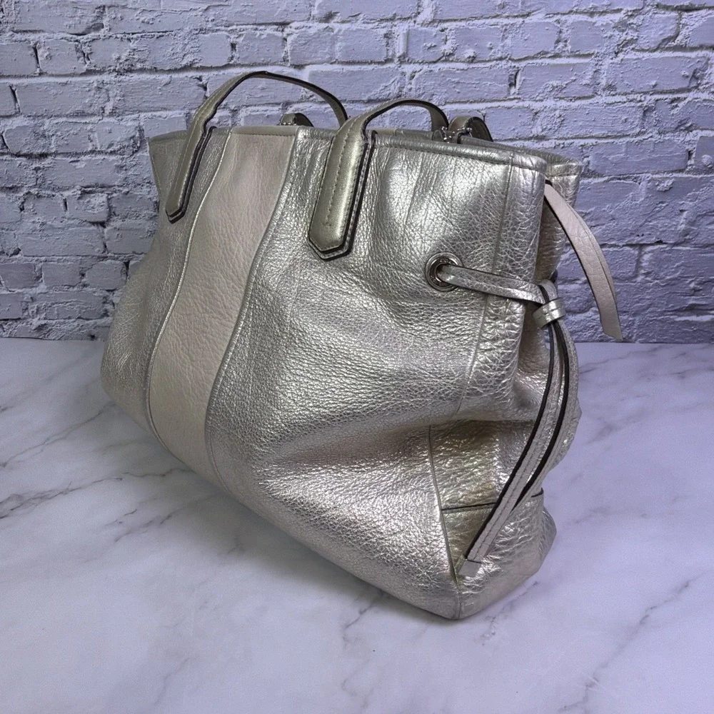 Coach Chelsea Leather Stripe Platinum Charlie ToteBag Purse J1126‎ 18962